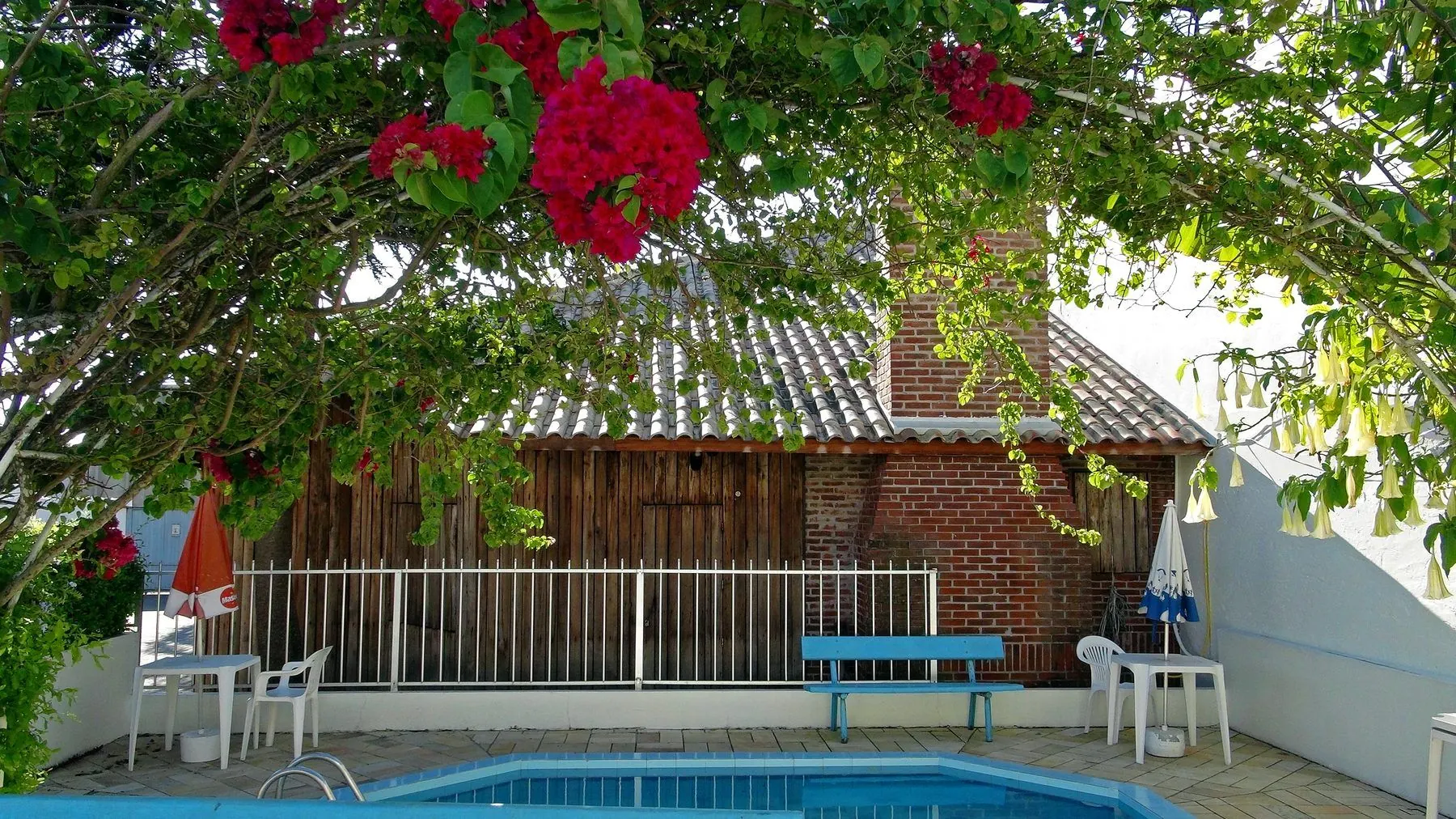 Quiosque com churrasqueira do Schenkel Hotel